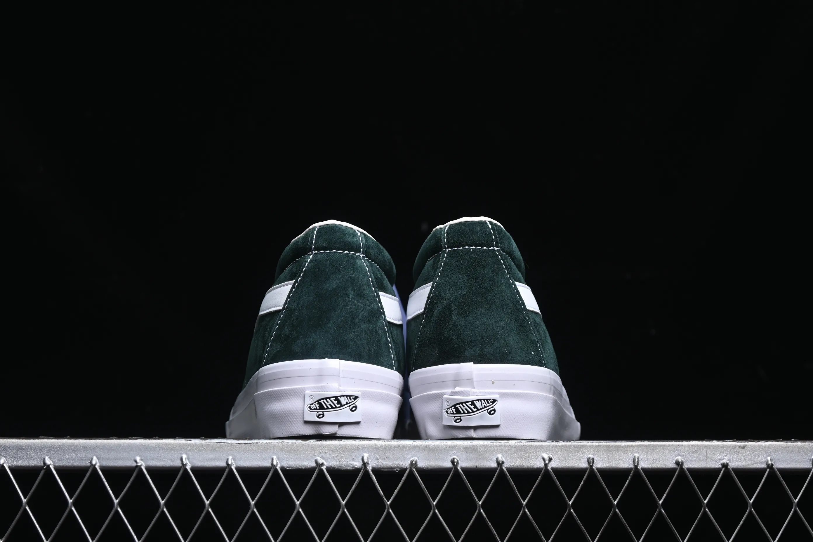 All categories Vans Vans series Vans Mid Vans China Vans Sk8-Mid Reissue 83 high-end branch suede casual retro skateboard shoes VN000CQQPRM